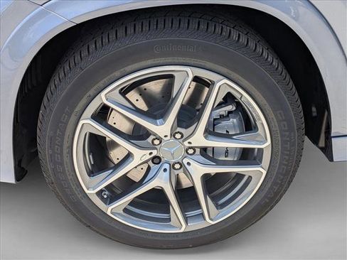 New 2026 Mercedes-Benz GLE 53 AMG 4MATIC Coupe image 9