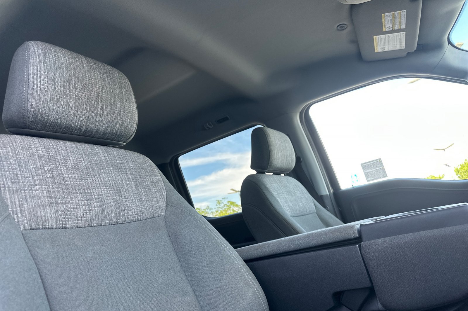Used 2023 Ford F150 Lariat AWD/4WD image 16