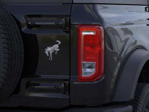 New 2026 Ford Bronco 2-Door AWD/4WD image 48
