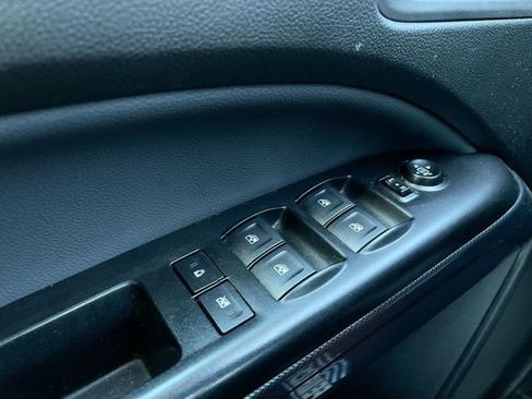 Used 2020 Chevrolet Colorado Z71 AWD/4WD image 22