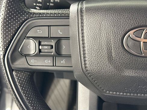 Used 2024 Toyota Tacoma SR5 AWD/4WD image 16