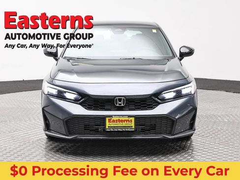 Used 2025 Honda Civic Sport image 2