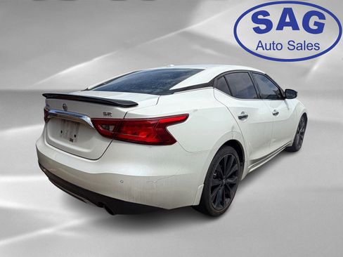 Used 2017 Nissan Maxima SR w/ Midnight Edition image 3