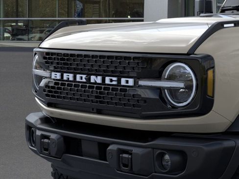 New 2025 Ford Bronco Badlands image 19