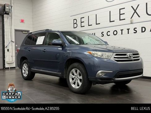 Used 2012 Toyota Highlander SE w/ Tow Pkg image 1