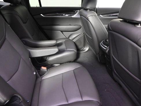 New 2025 Cadillac XT6 Sport w/ Technology Package image 18