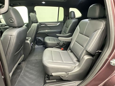 Certified 2024 GMC Acadia Elevation AWD/4WD image 22