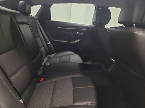 Used 2014 Chevrolet Impala LT FWD image 19