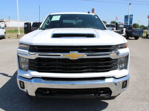 Used 2025 Chevrolet Silverado 2500 LT w/ Safety Package AWD/4WD image 2