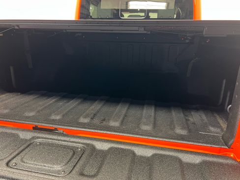 Used 2023 Jeep Gladiator Mojave w/ Cold Weather Group image 32