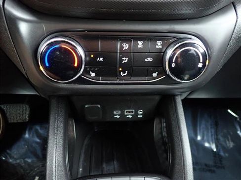 Used 2022 Chevrolet TrailBlazer LT w/ LPO, Blackout Package image 18