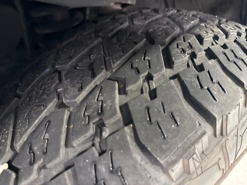 Used 2019 Toyota Tacoma SR5 RWD image 43