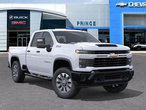 New 2026 Chevrolet Silverado 2500 Custom w/ Custom Value Package AWD/4WD image 7