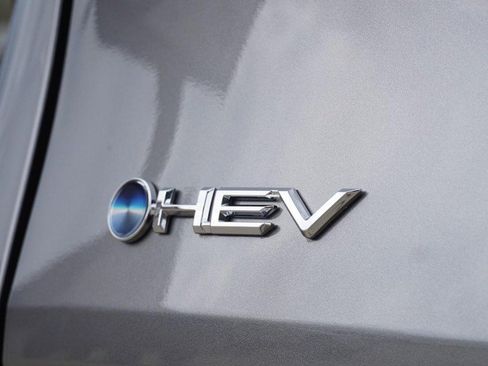Used 2026 Toyota Sienna Limited FWD image 19