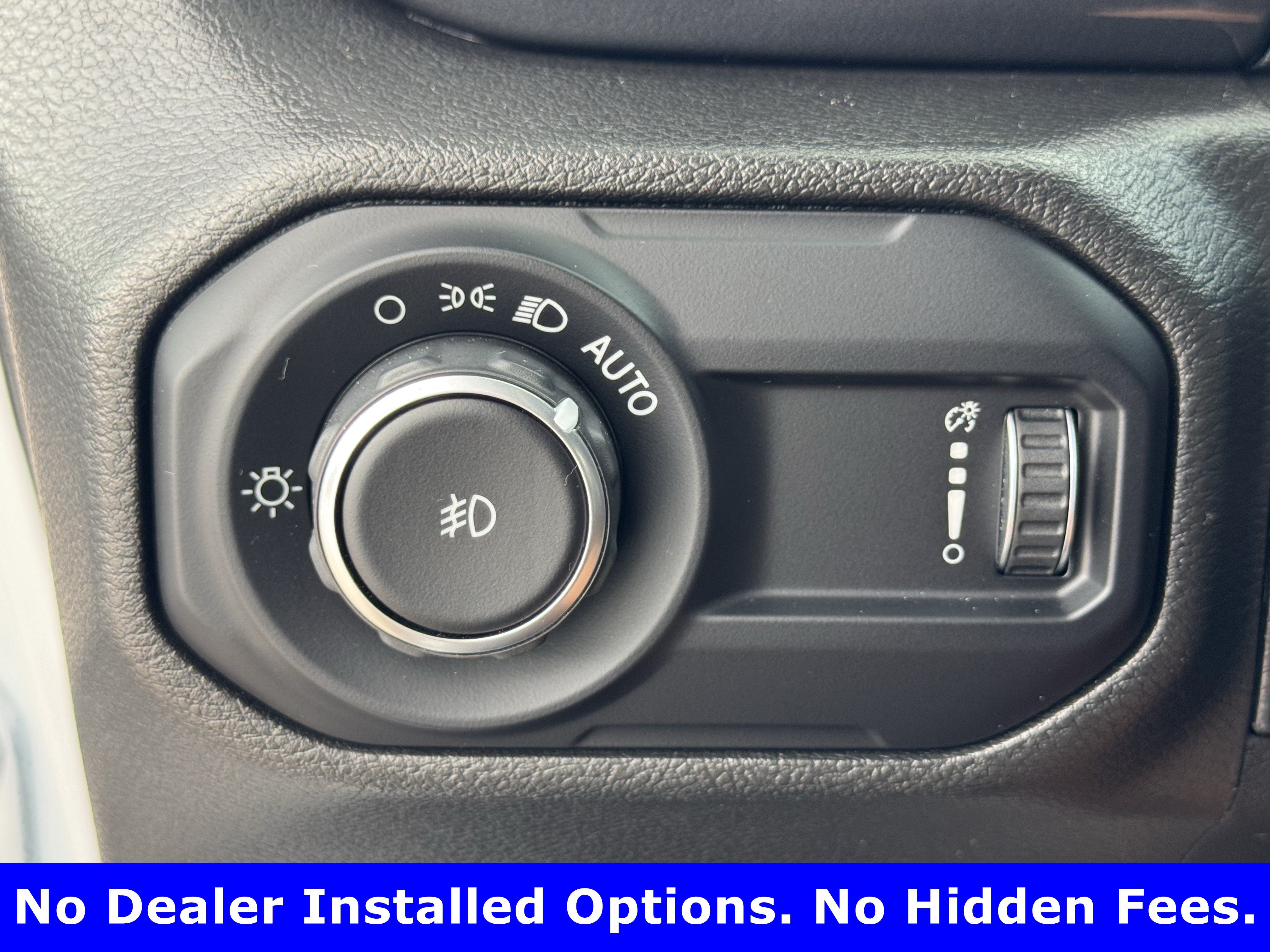 Used 2023 Jeep Wrangler Unlimited Sahara AWD/4WD image 20