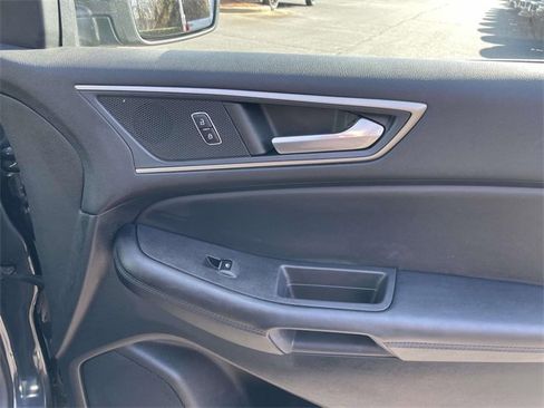 Used 2023 Ford Edge SEL w/ Convenience Package image 27