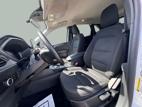 Used 2025 Ford Escape Active AWD/4WD image 23