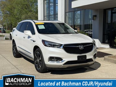 Used 2021 Buick Enclave Essence w/ LPO, Touring Package