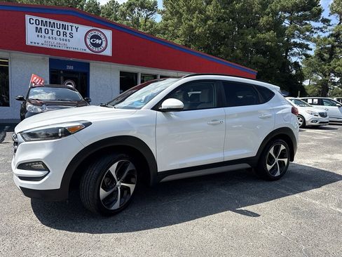 Used 2018 Hyundai Tucson Value AWD/4WD image 1