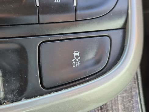 Used 2015 Chevrolet Malibu LT w/ Power Convenience Package image 9