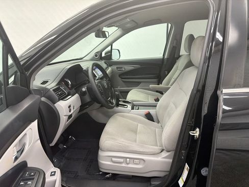 Used 2016 Honda Pilot EX image 9