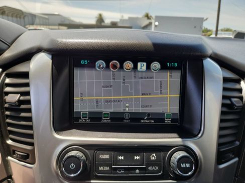 Used 2015 Chevrolet Suburban LT w/ Luxury Package AWD/4WD image 19