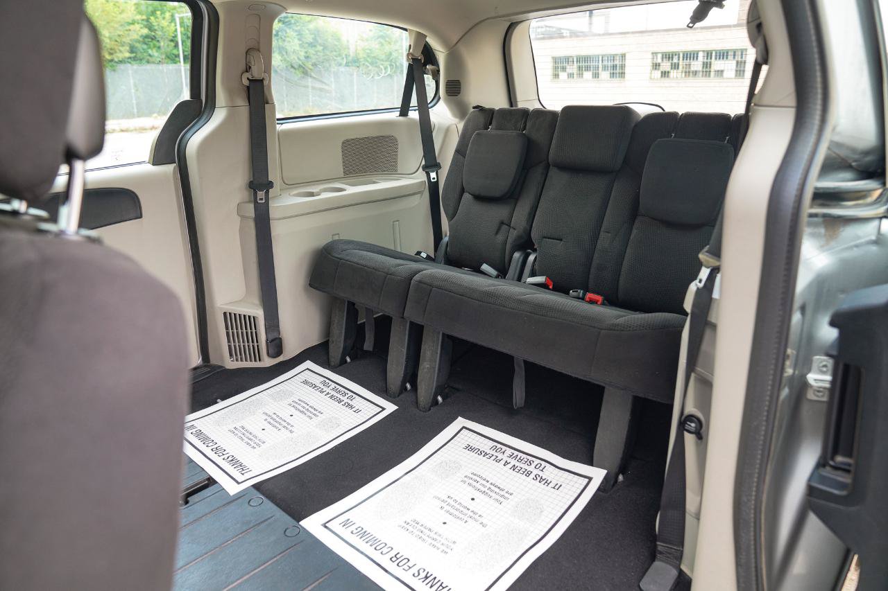 Used 2014 Dodge Grand Caravan American Value Package FWD image 24