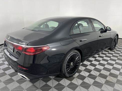 New 2026 Mercedes-Benz E 350 4MATIC Sedan image 13