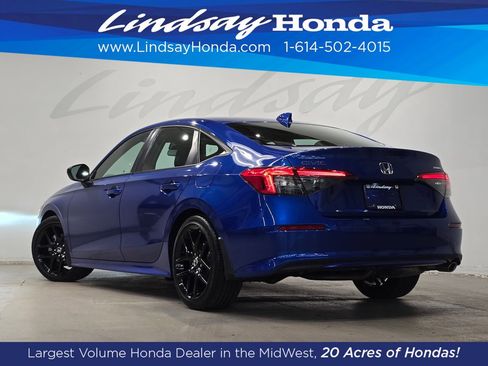 Used 2024 Honda Civic Sport image 4