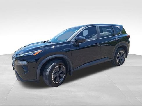 Certified 2024 Nissan Rogue SV FWD image 4