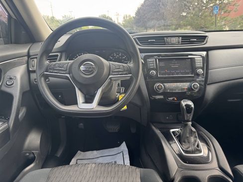 Used 2018 Nissan Rogue S AWD/4WD image 14