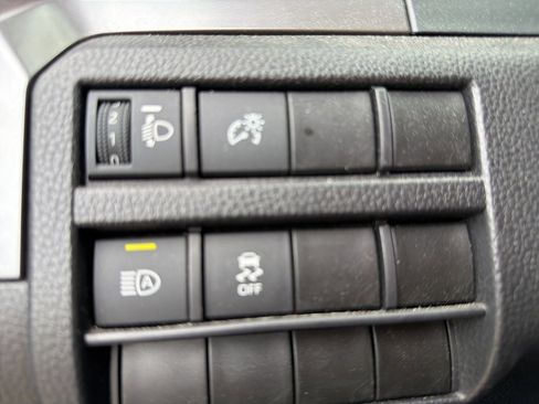 Used 2024 Toyota Tacoma TRD Off-Road image 11