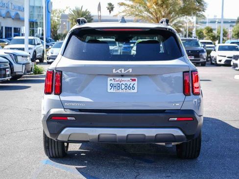Certified 2023 Kia Sorento SX Prestige AWD/4WD image 7