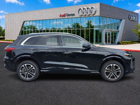 Used 2025 Audi Q5 Premium w/ Convenience Package AWD/4WD image 7