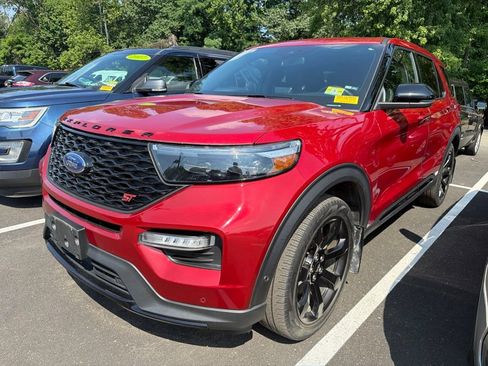 Used 2021 Ford Explorer ST w/ Equipment Group 401A AWD/4WD image 2