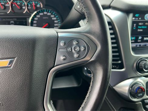 Used 2020 Chevrolet Suburban Premier AWD/4WD image 34