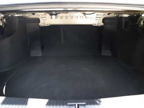Used 2022 Toyota Avalon XSE FWD image 28