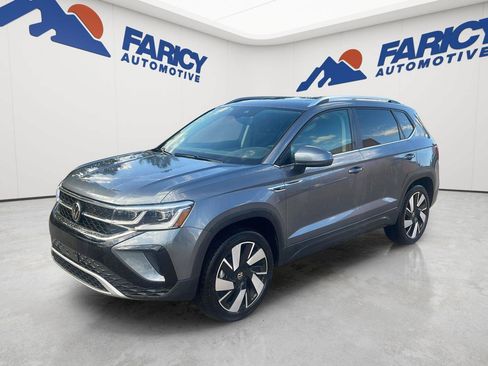 Used 2024 Volkswagen Taos SEL AWD/4WD image 1