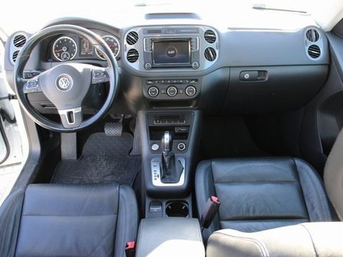 Used 2017 Volkswagen Tiguan Sport image 15