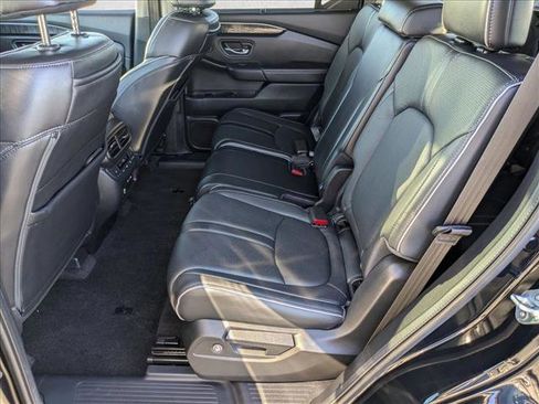 Used 2024 Honda Pilot Elite image 18