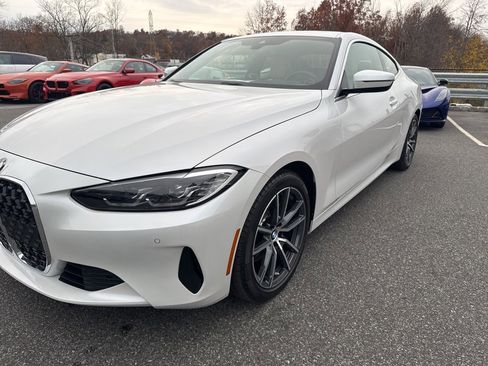 Used 2024 BMW 430i xDrive Coupe w/ Premium Package image 4