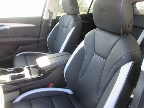 New 2026 Buick Envision Sport Touring image 13