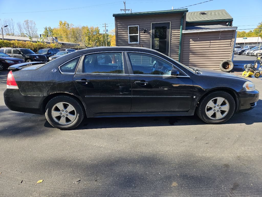 Used 2009 Chevrolet Impala LT FWD image 6