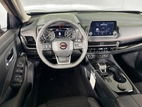 New 2026 Nissan Rogue SV AWD/4WD image 17