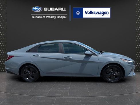 Used 2021 Hyundai Elantra SEL FWD image 4