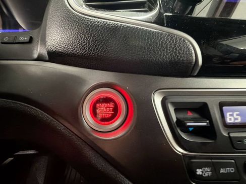 Used 2019 Honda Pilot EX image 16