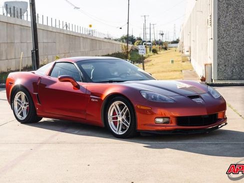 Used 2006 Chevrolet Corvette Z06 w/ Preferred Equipment Group image 34
