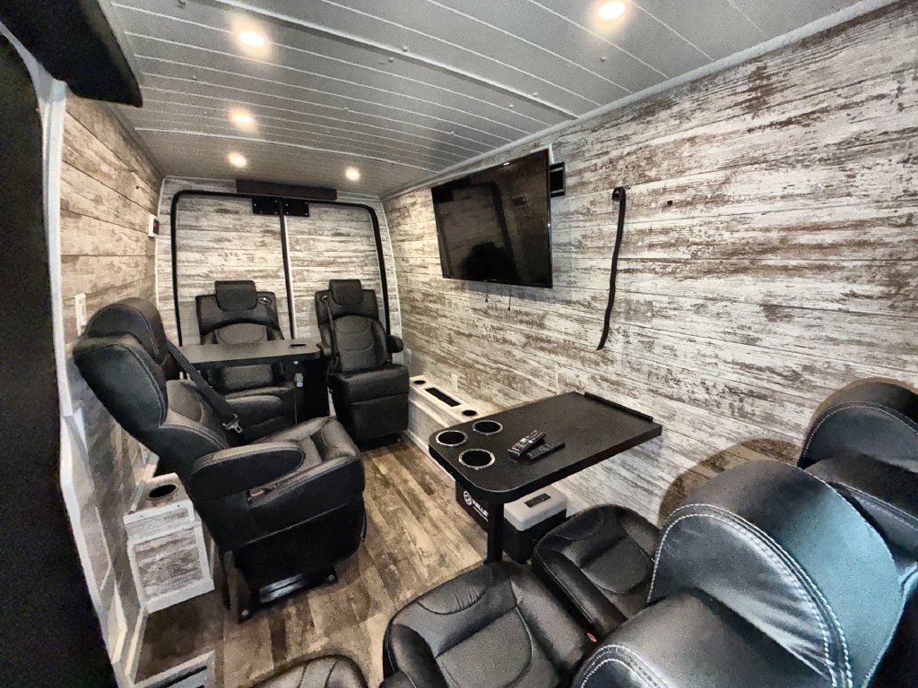 Used 2023 Mercedes-Benz Sprinter 1500 image 15