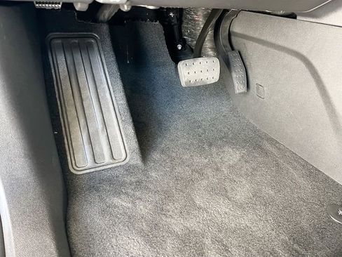 New 2026 GMC Acadia Elevation image 14