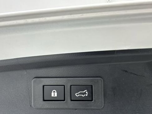 Certified 2025 Subaru Outback Premium image 19